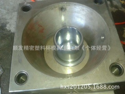 雙層連體啤酒杯 廠家、價格與產(chǎn)品特點全解析